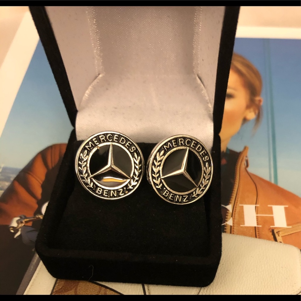 NWOT Silvertone French Cufflinks Mercedes